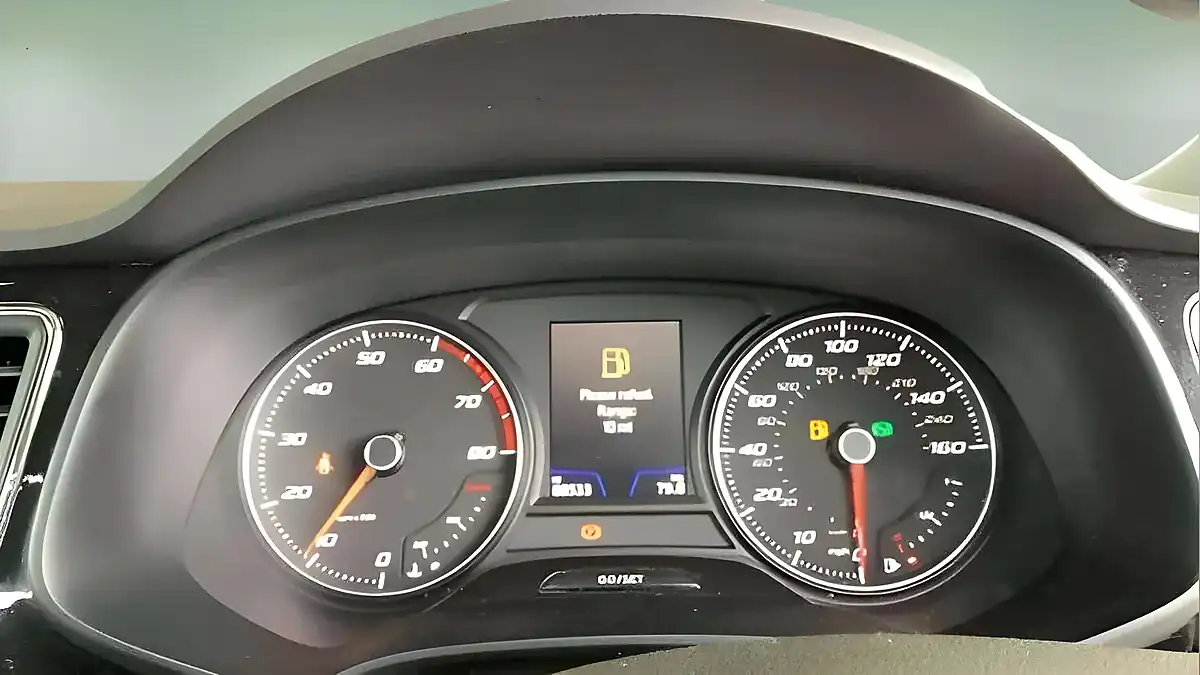 Used 2018 SEAT Leon Fr White - Interior and Exterior details 6