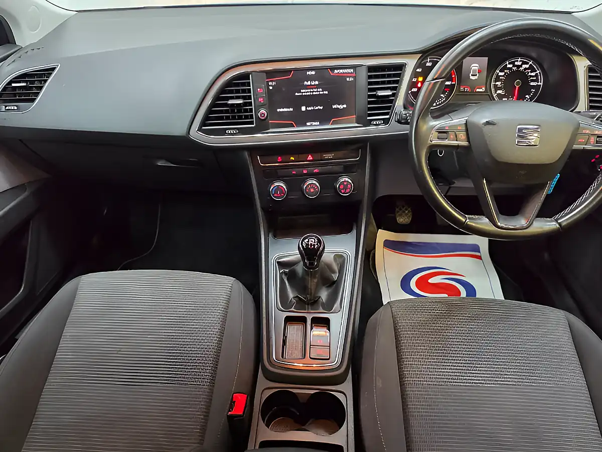 Used 2018 SEAT Leon Se Dynamic Black - Interior and Exterior details 12