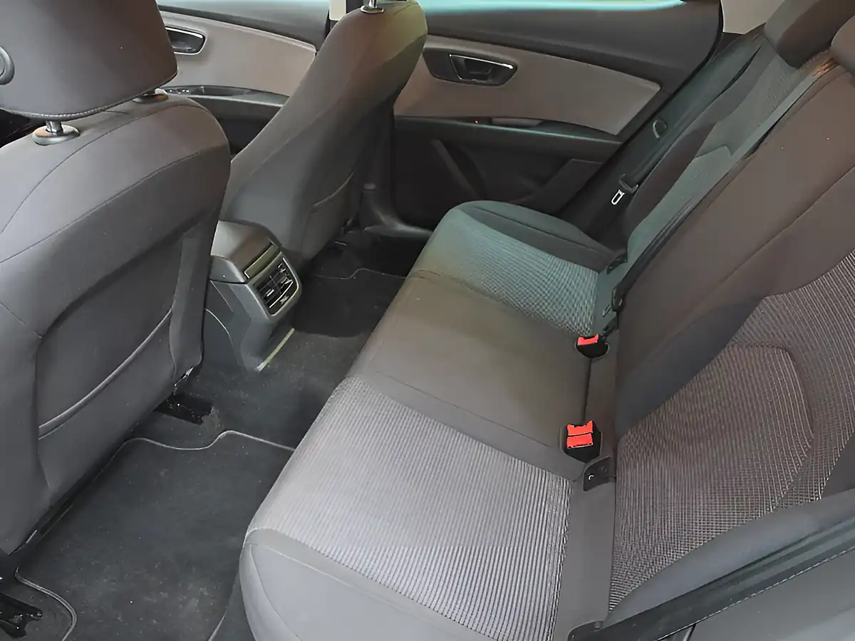 Used 2018 SEAT Leon Se Dynamic Black - Interior and Exterior details 18