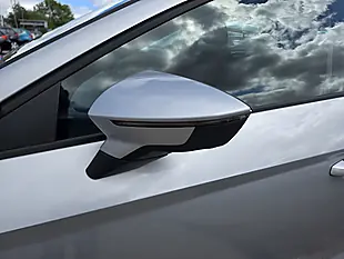 Used 2018 SEAT Leon Se Dynamic Silver - Interior and Exterior details 16