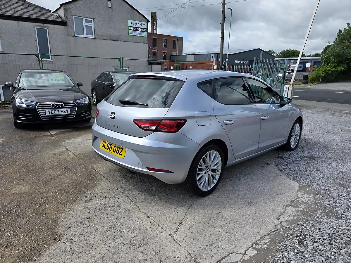 Used 2018 SEAT Leon Se Dynamic Silver - Interior and Exterior details 8