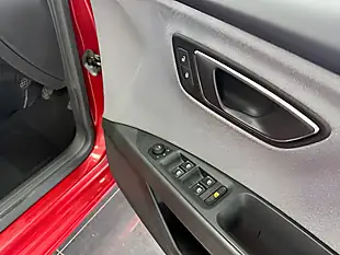Used 2018 SEAT Leon Se Dynamic Technology Red - Interior and Exterior details 15