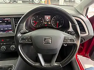 Used 2018 SEAT Leon Se Dynamic Technology Red - Interior and Exterior details 16