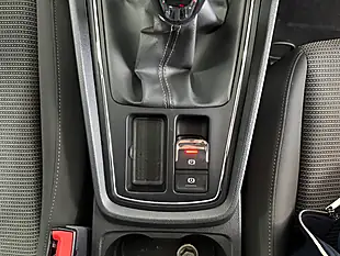 Used 2018 SEAT Leon Se Dynamic Technology Red - Interior and Exterior details 20