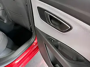 Used 2018 SEAT Leon Se Dynamic Technology Red - Interior and Exterior details 6