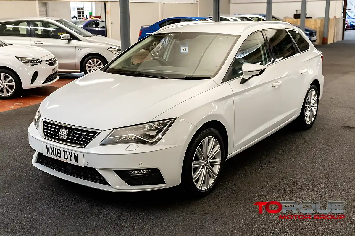 Used 2018 SEAT Leon Xcellence Technology White - Interior and Exterior details 10