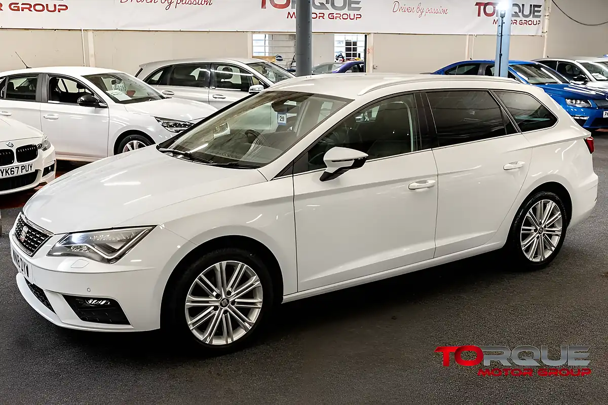 Used 2018 SEAT Leon Xcellence Technology White - Interior and Exterior details 11