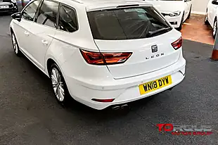 Used 2018 SEAT Leon Xcellence Technology White - Interior and Exterior details 13