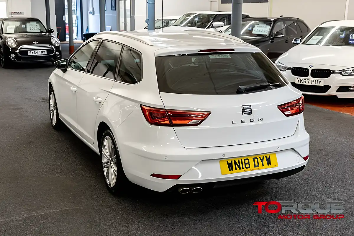Used 2018 SEAT Leon Xcellence Technology White - Interior and Exterior details 14