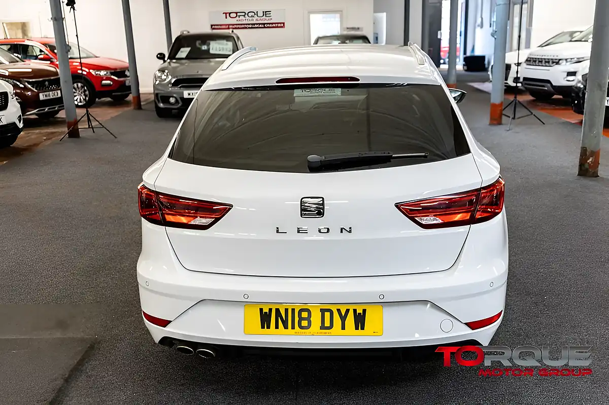 Used 2018 SEAT Leon Xcellence Technology White - Interior and Exterior details 15