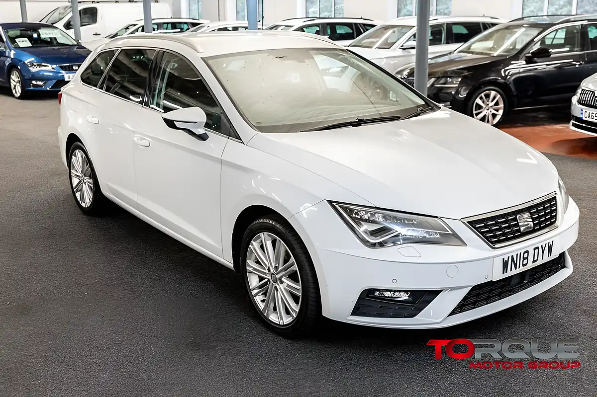 Used 2018 SEAT Leon Xcellence Technology White - Interior and Exterior details 18