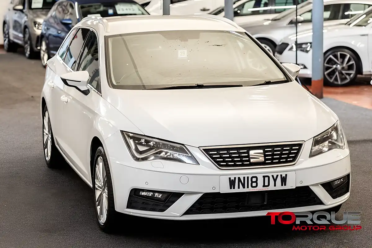 Used 2018 SEAT Leon Xcellence Technology White - Interior and Exterior details 3