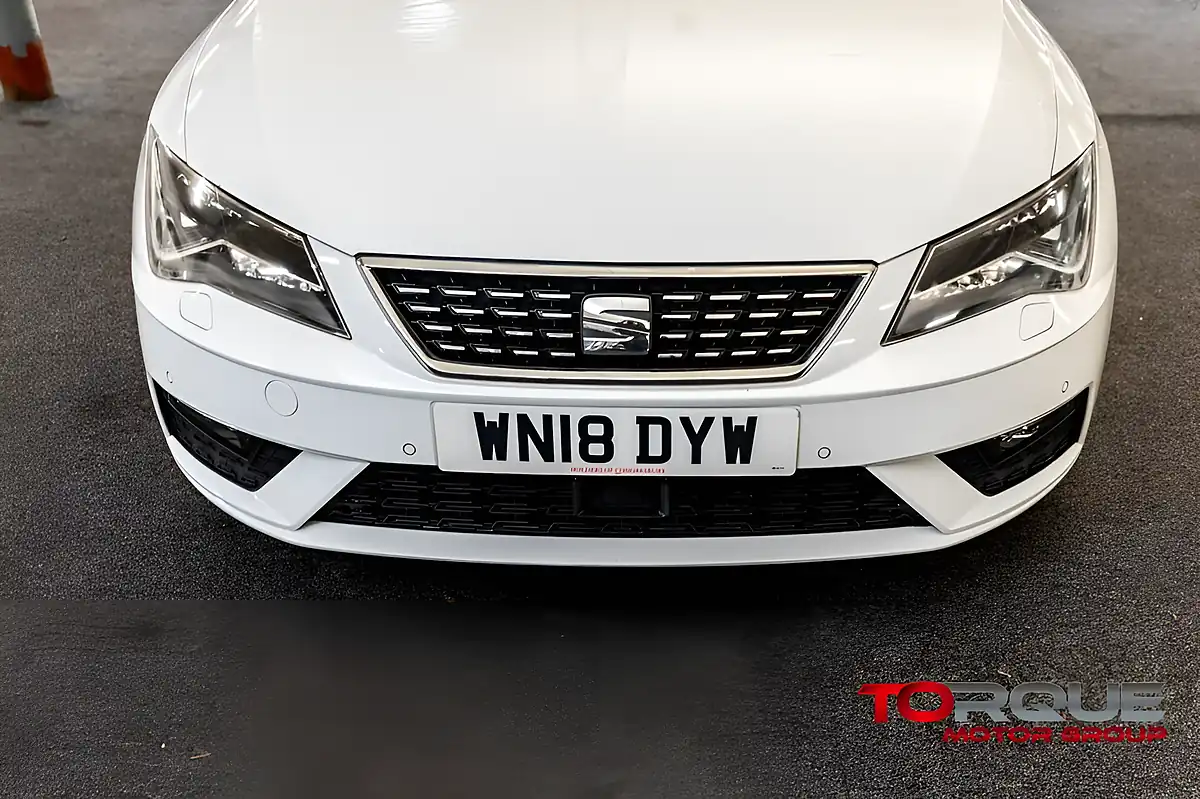 Used 2018 SEAT Leon Xcellence Technology White - Interior and Exterior details 9