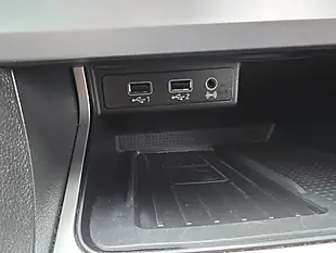 Used 2018 SEAT Leon Xcellence Technology White - Interior and Exterior details 14