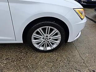 Used 2018 SEAT Leon Xcellence Technology White - Interior and Exterior details 18