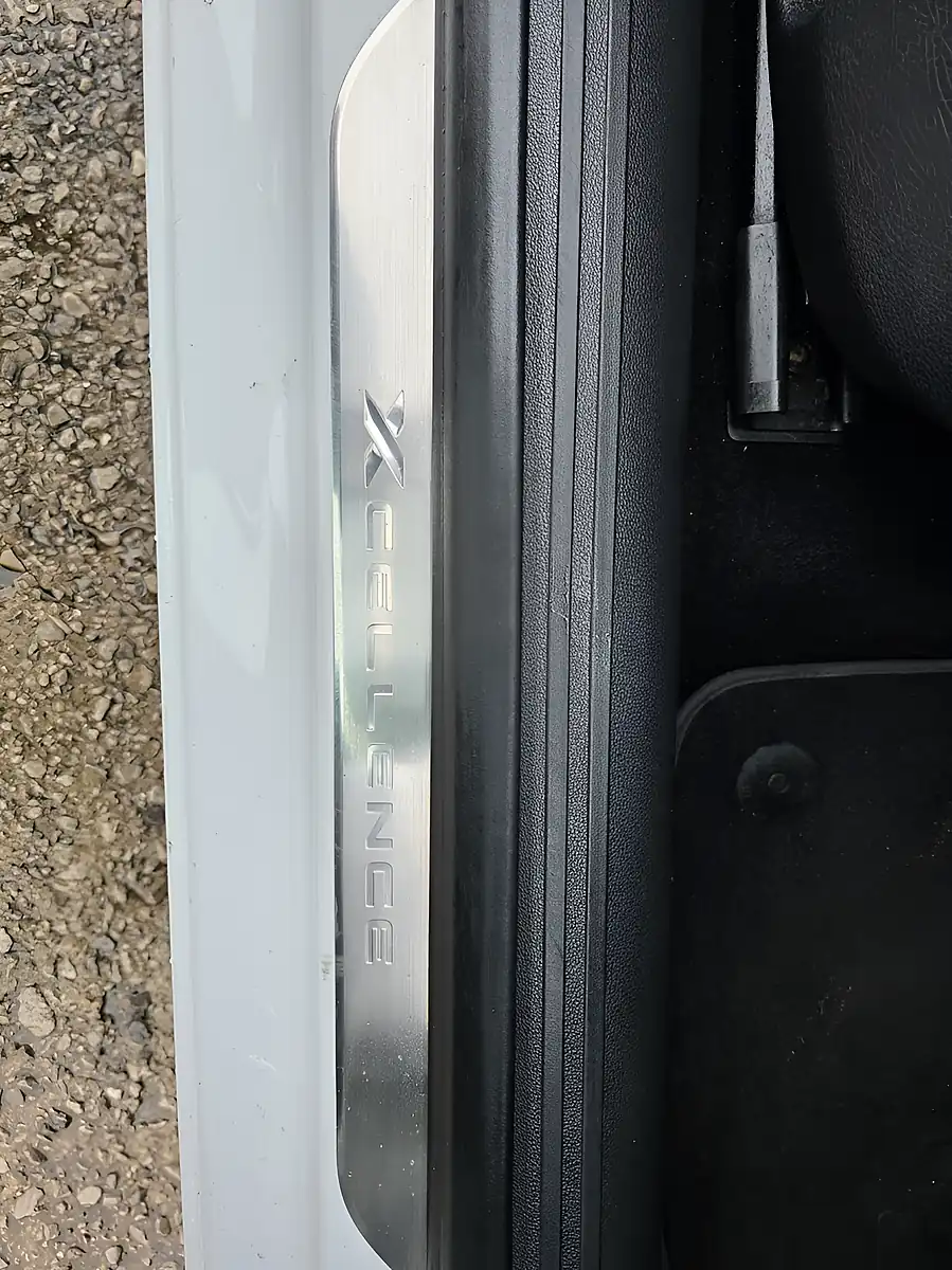 Used 2018 SEAT Leon Xcellence Technology White - Interior and Exterior details 19