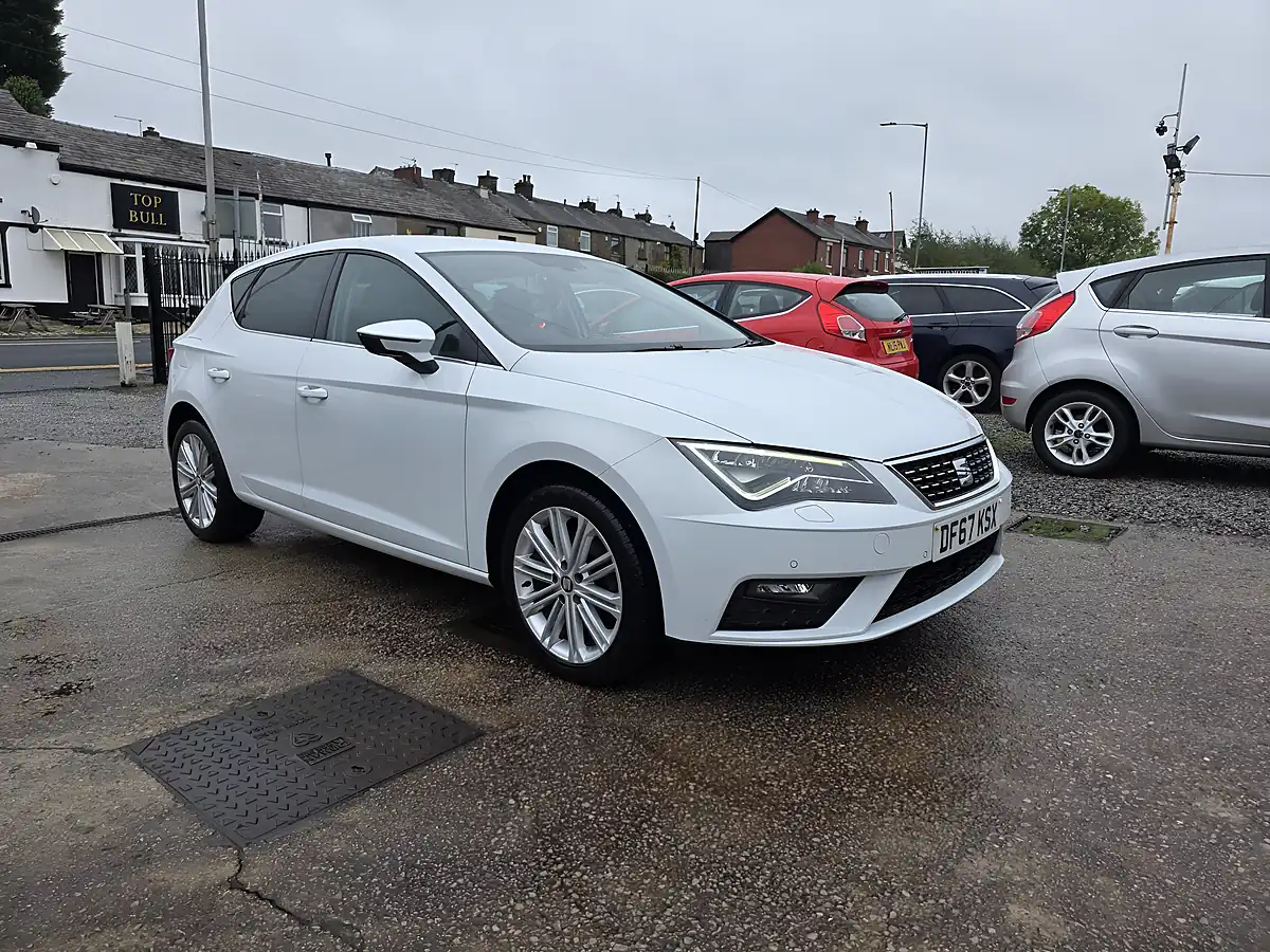 Used 2018 SEAT Leon Xcellence Technology White - Interior and Exterior details 2