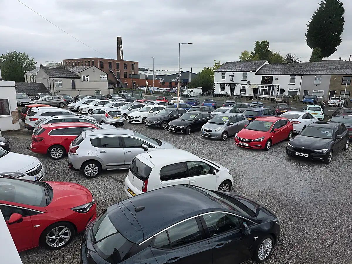 Used 2018 SEAT Leon Xcellence Technology White - Interior and Exterior details 20
