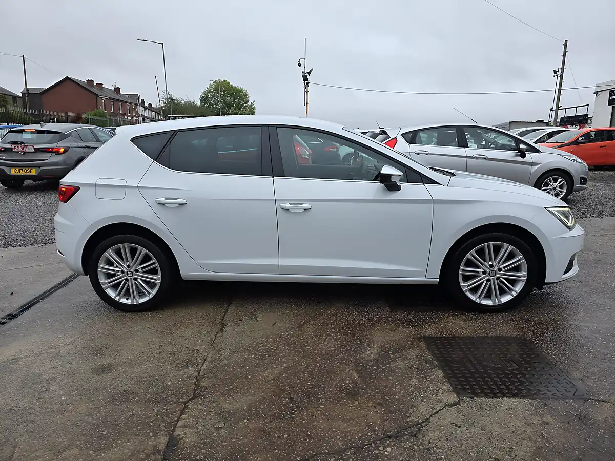 Used 2018 SEAT Leon Xcellence Technology White - Interior and Exterior details 5