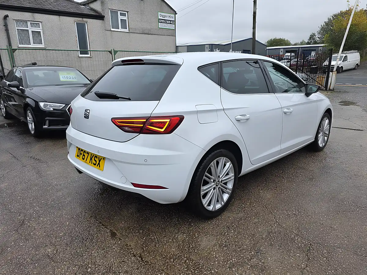 Used 2018 SEAT Leon Xcellence Technology White - Interior and Exterior details 6