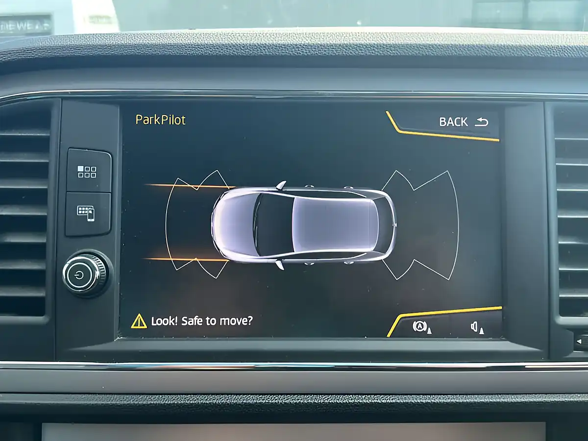 Used 2018 SEAT Leon Xcellence Urban Silver - Interior and Exterior details 20