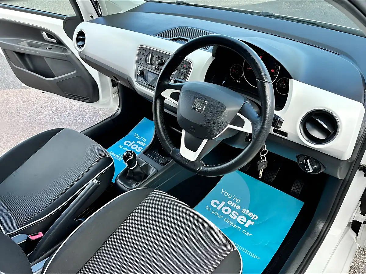 Used 2018 SEAT Mii Design White - Interior and Exterior details 16