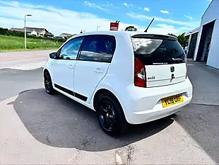 Used 2018 SEAT Mii Design White - Interior and Exterior details 3
