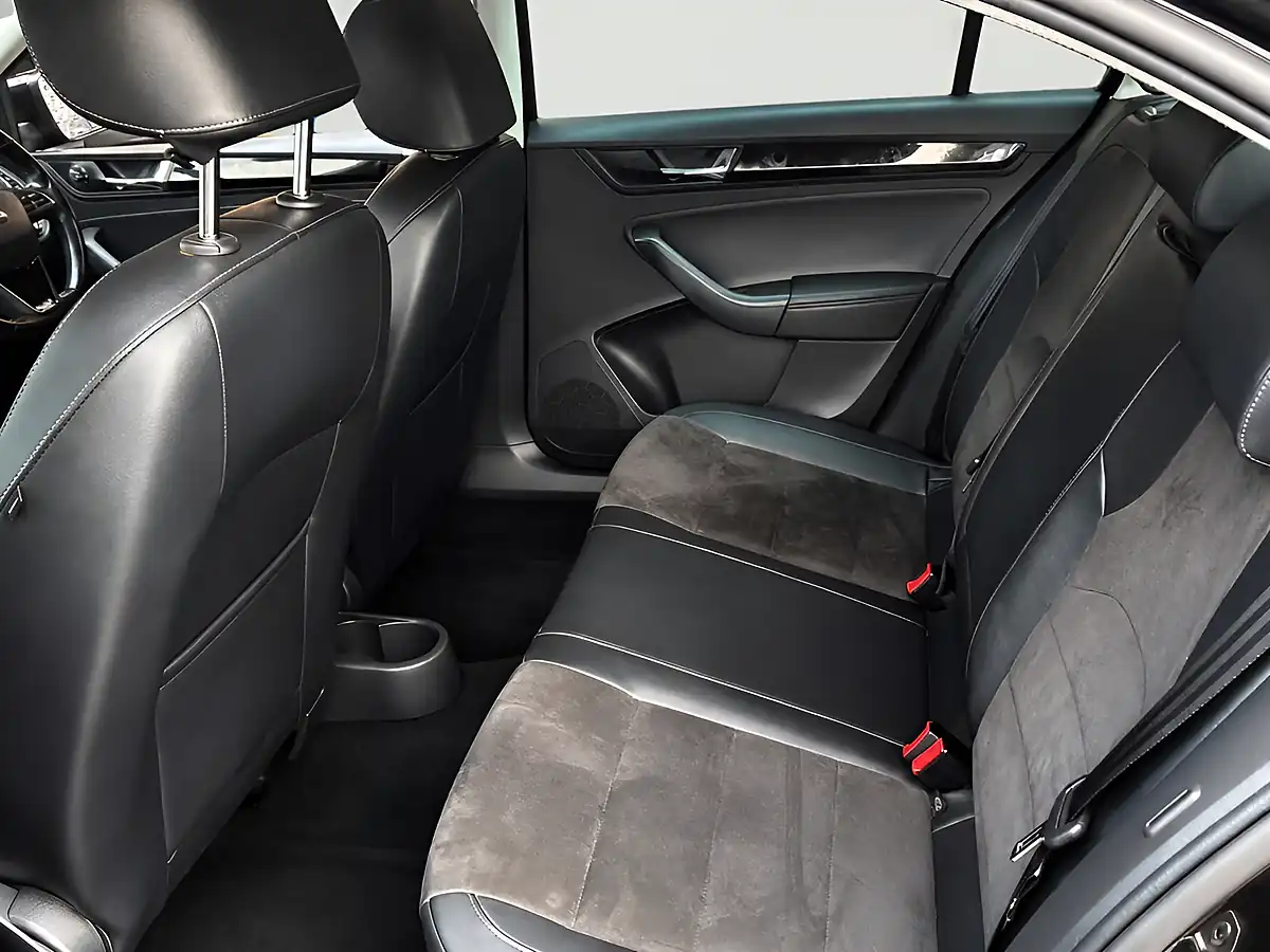 Used 2018 SEAT Toledo Xcellence Black - Interior and Exterior details 5