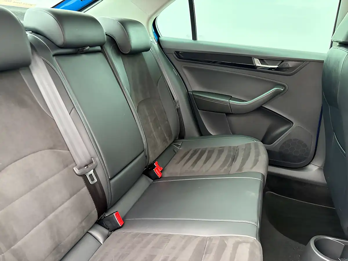 Used 2018 SEAT Toledo Xcellence Mediterranean Blue - Interior and Exterior details 13