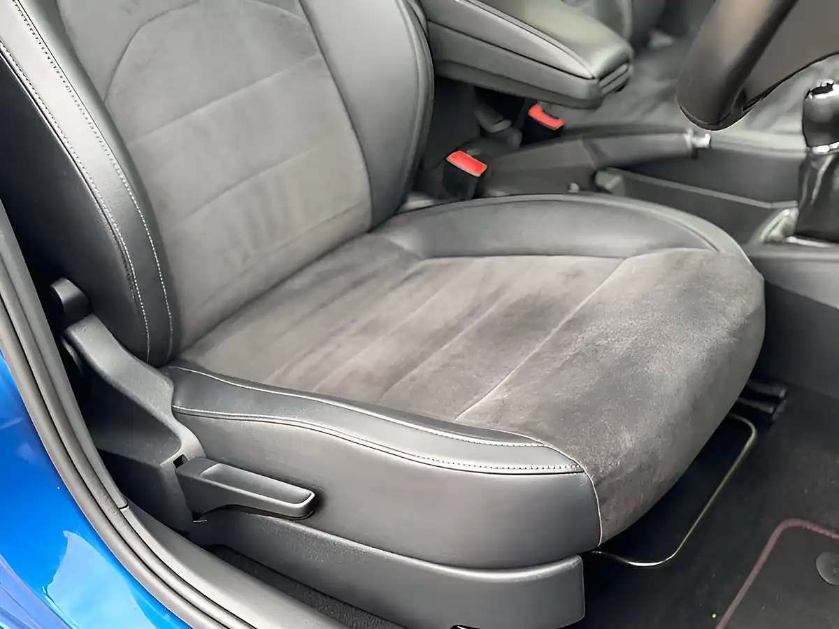 Used 2018 SEAT Toledo Xcellence Mediterranean Blue - Interior and Exterior details 8