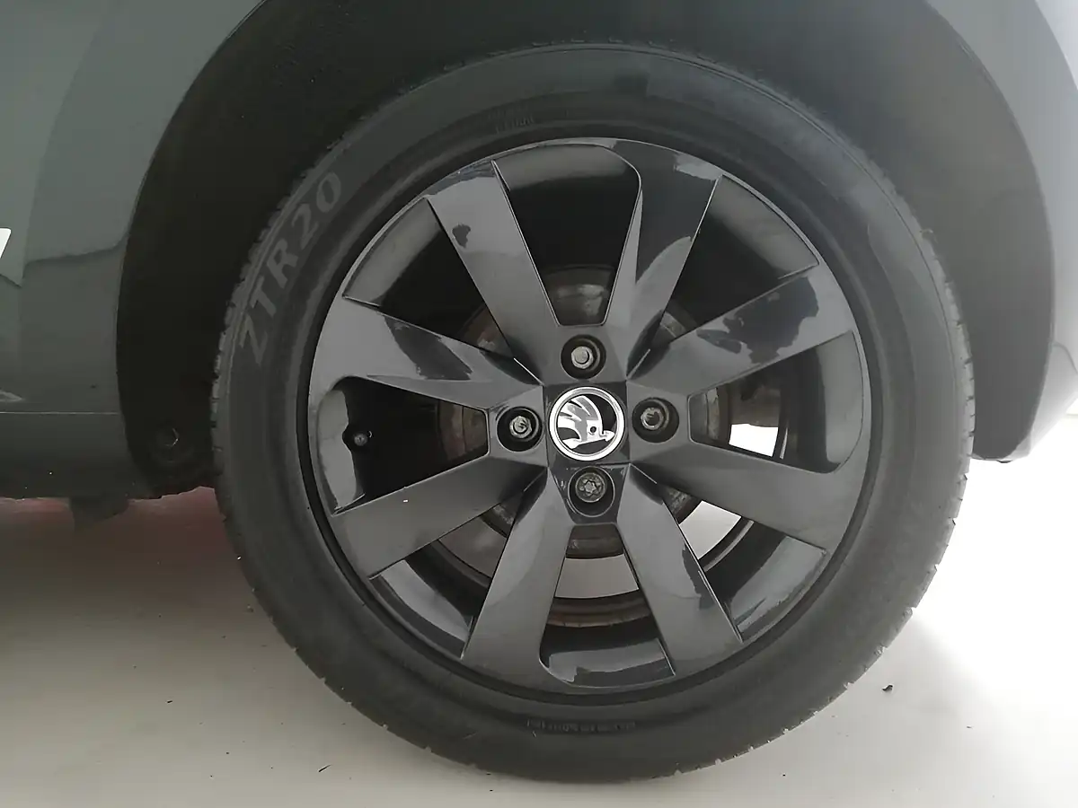 Used 2018 Skoda Citigo Monte Carlo Black - Interior and Exterior details 19