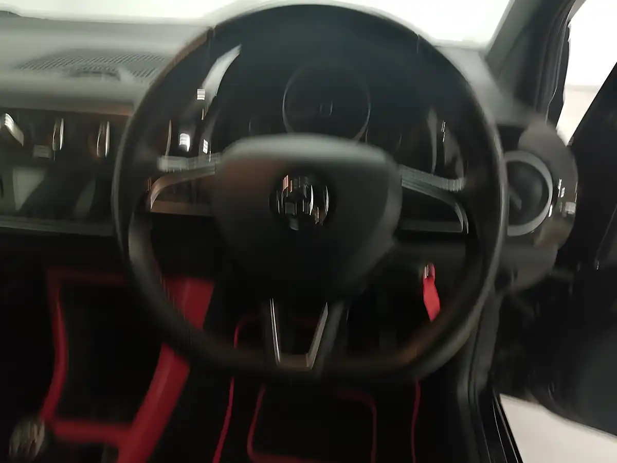 Used 2018 Skoda Citigo Monte Carlo Black - Interior and Exterior details 7