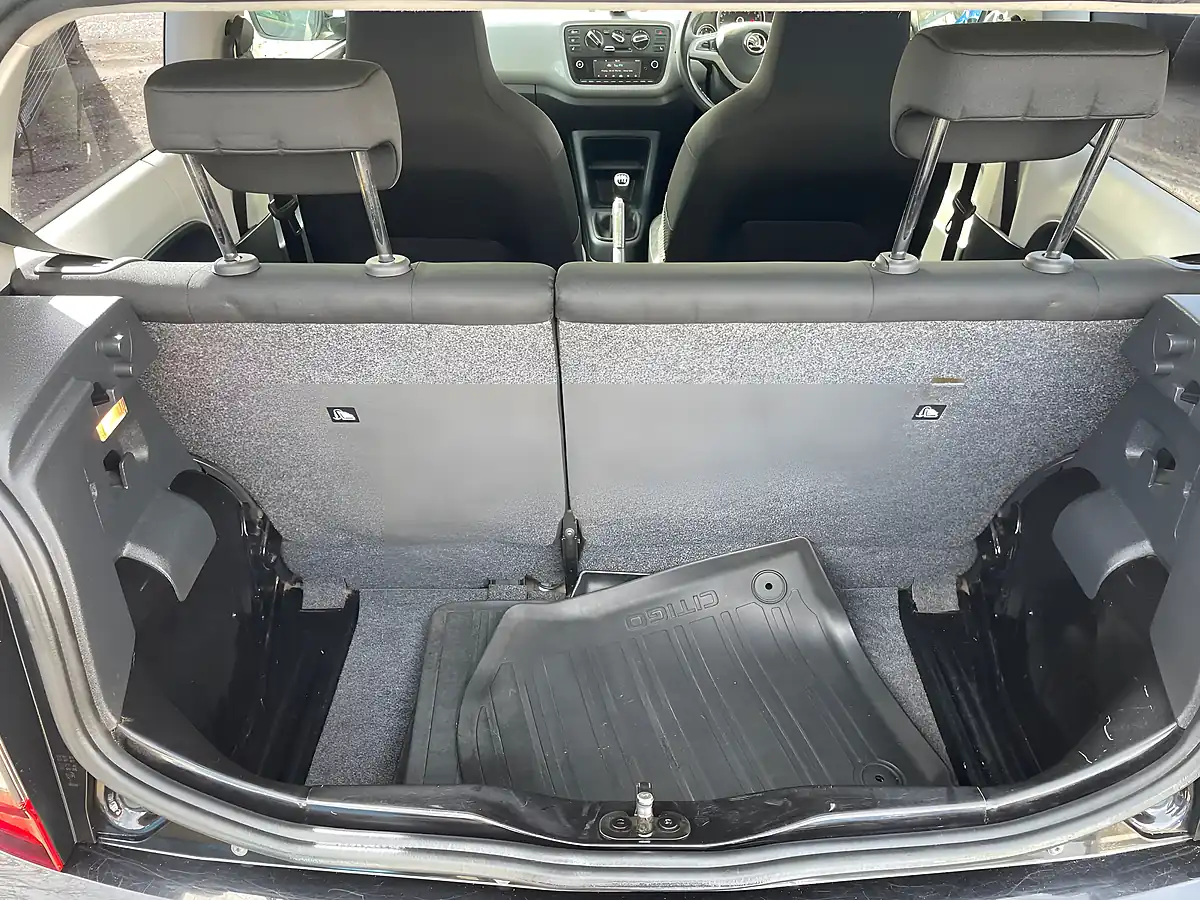 Used 2018 Skoda Citigo Se L Black - Interior and Exterior details 11