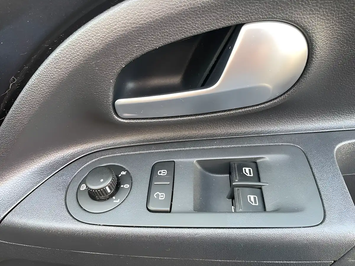 Used 2018 Skoda Citigo Se L Black - Interior and Exterior details 18