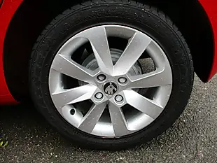 Used 2018 Skoda Citigo Se L Red - Interior and Exterior details 10