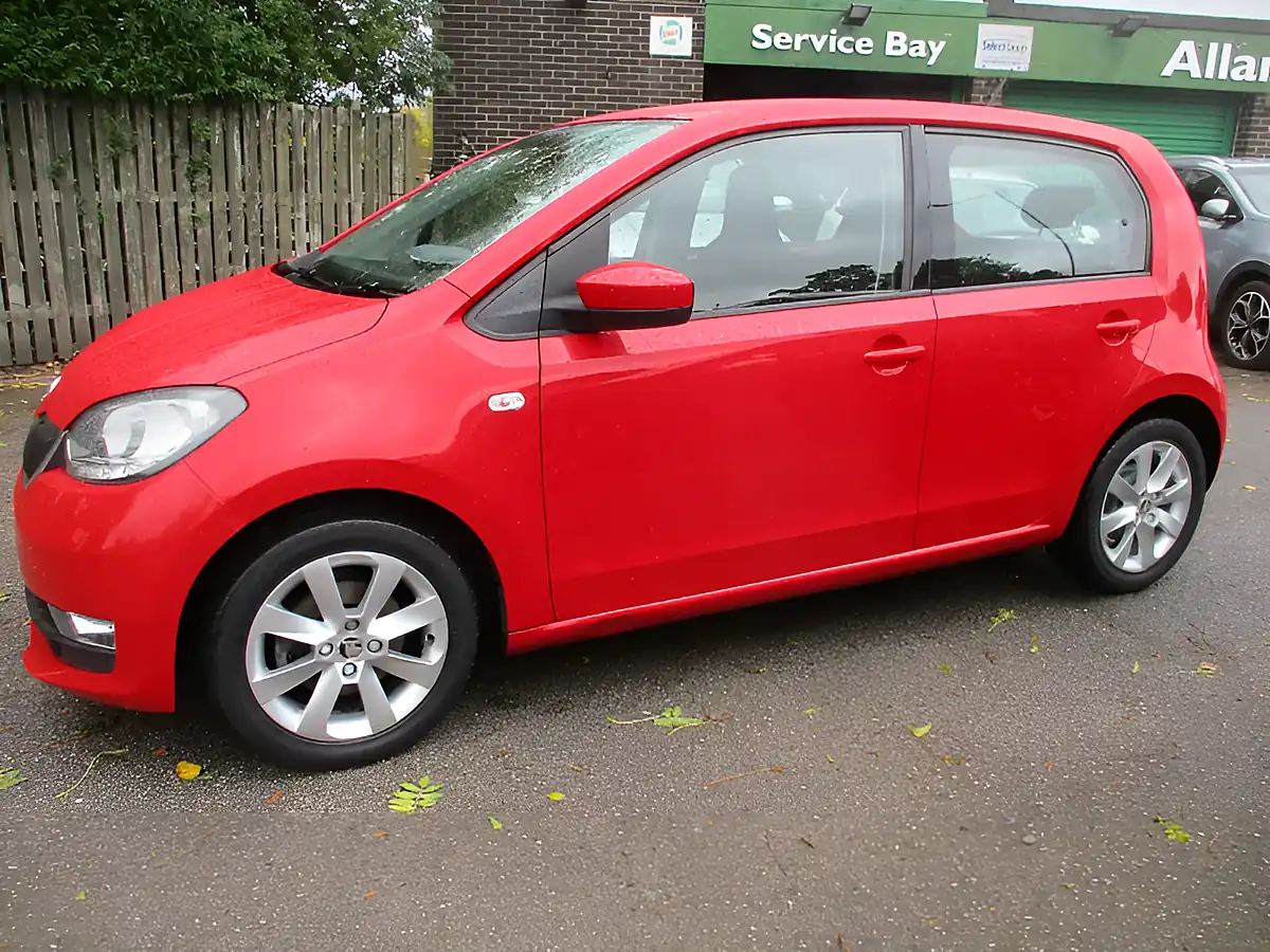 Used 2018 Skoda Citigo Se L Red - Interior and Exterior details 9