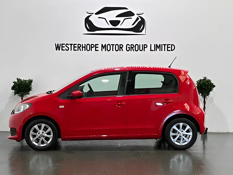 Used 2018 Skoda Citigo Se Red - Interior and Exterior details 17