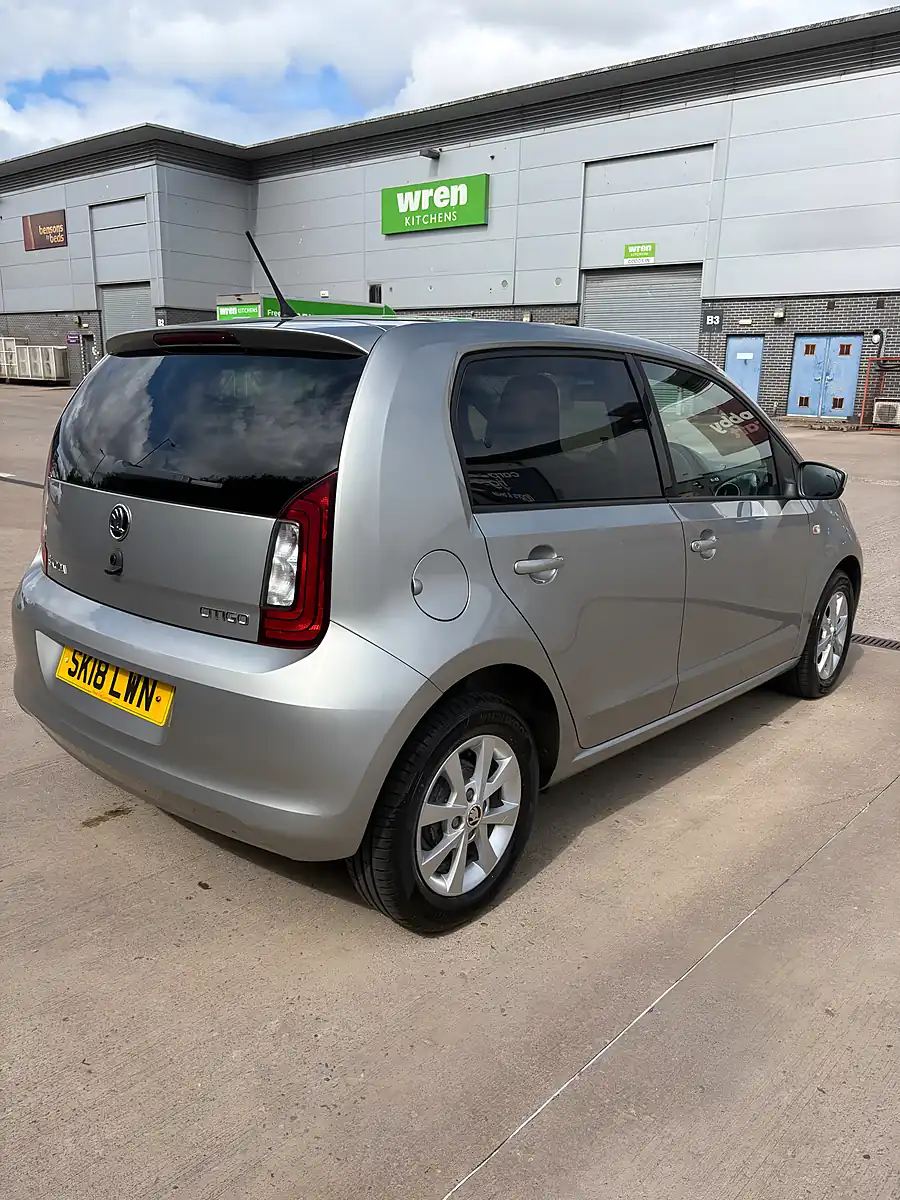 Used 2018 Skoda Citigo Se Silver - Interior and Exterior details 4