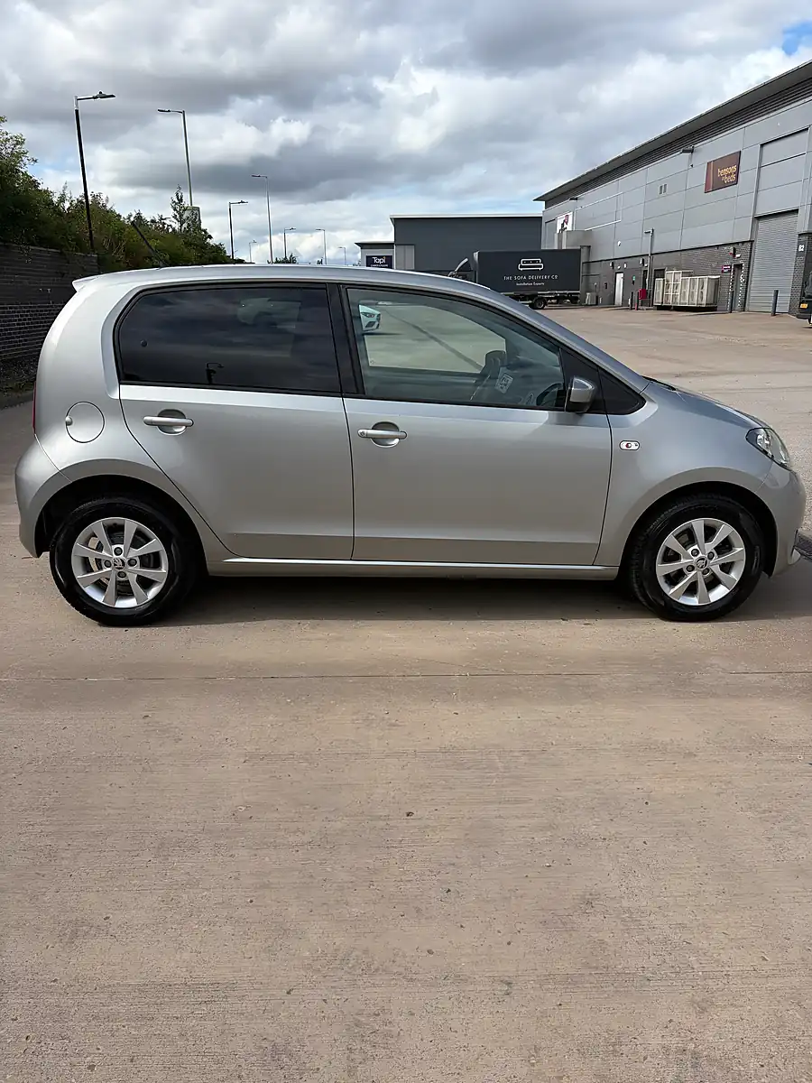 Used 2018 Skoda Citigo Se Silver - Interior and Exterior details 7