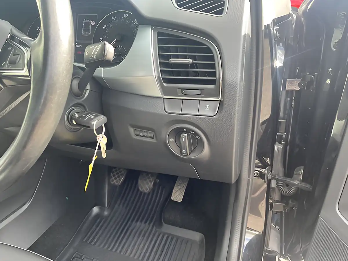 Used 2018 Skoda Fabia Colour Edition Black - Interior and Exterior details 17