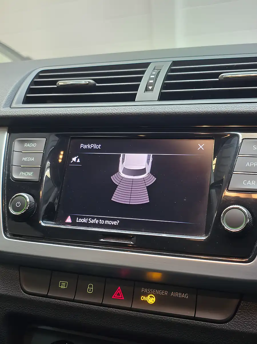Used 2018 Skoda Fabia Colour Edition Blue - Interior and Exterior details 19