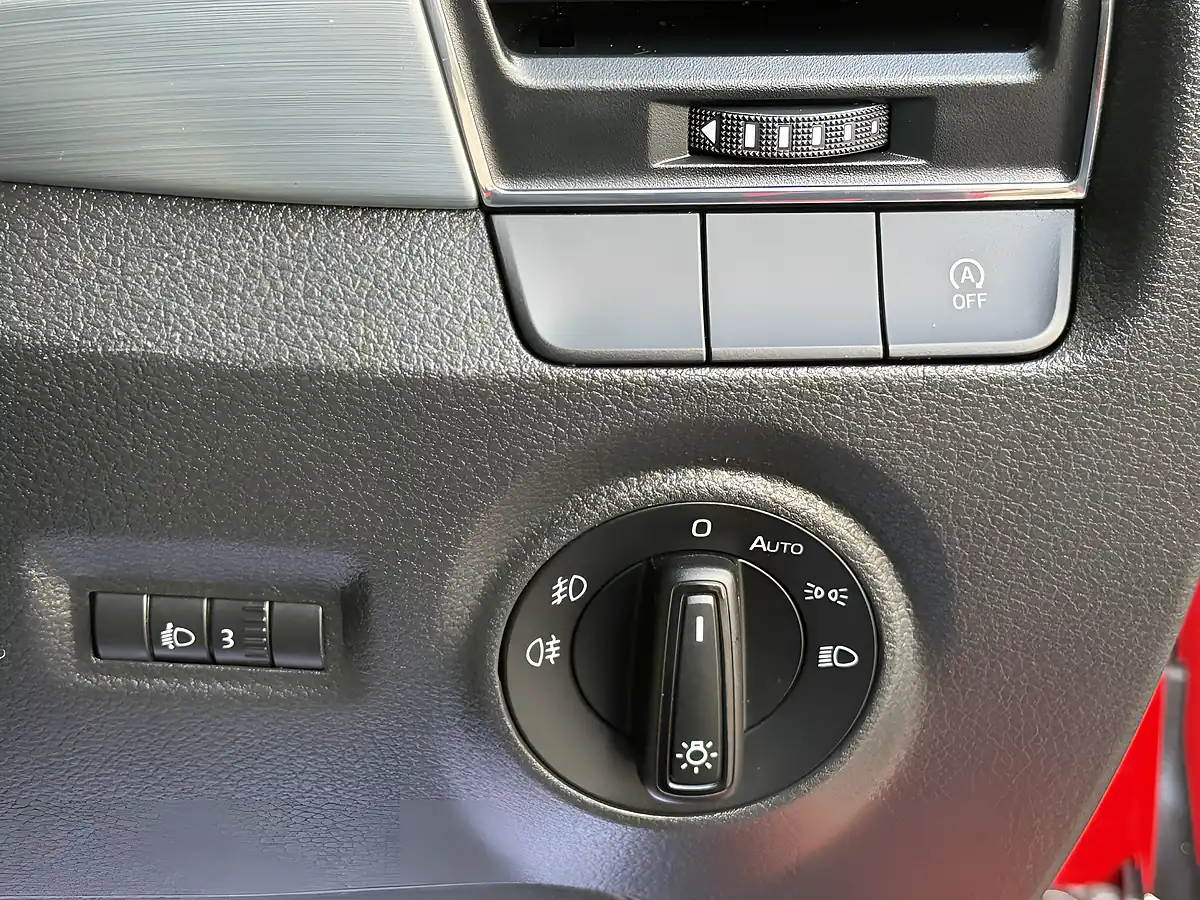 Used 2018 Skoda Fabia Colour Edition Red - Interior and Exterior details 18