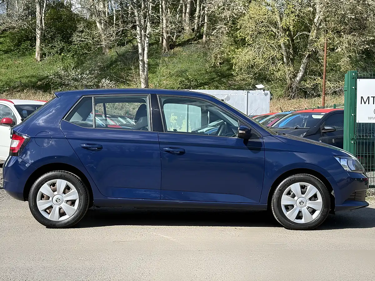 Used 2018 Skoda Fabia S Blue - Interior and Exterior details 5