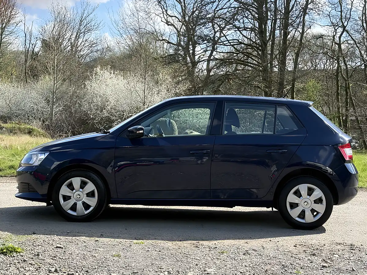 Used 2018 Skoda Fabia S Blue - Interior and Exterior details 9