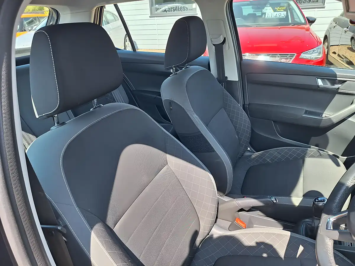 Used 2018 Skoda Fabia Se Grey - Interior and Exterior details 19