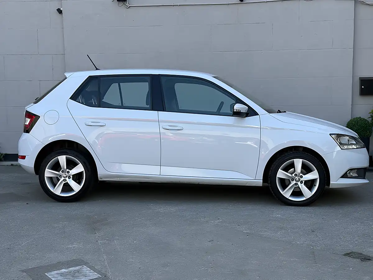 Used 2018 Skoda Fabia Se L White - Interior and Exterior details 5