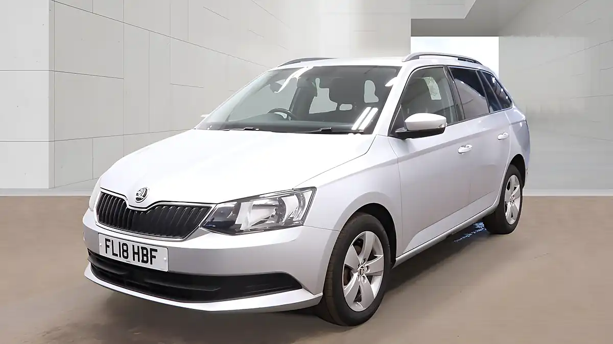 Used 2018 Skoda Fabia Se Silver - Interior and Exterior details 2