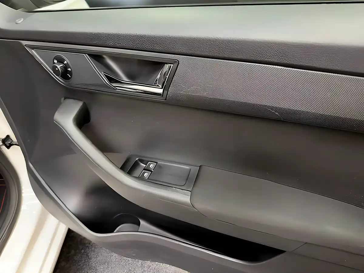 Used 2018 Skoda Fabia Se White - Interior and Exterior details 13