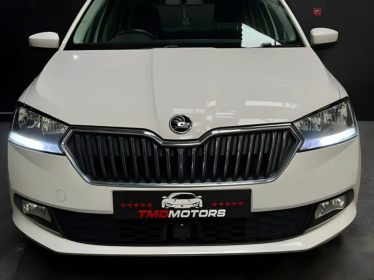 Used 2018 Skoda Fabia Se White - Interior and Exterior details 8