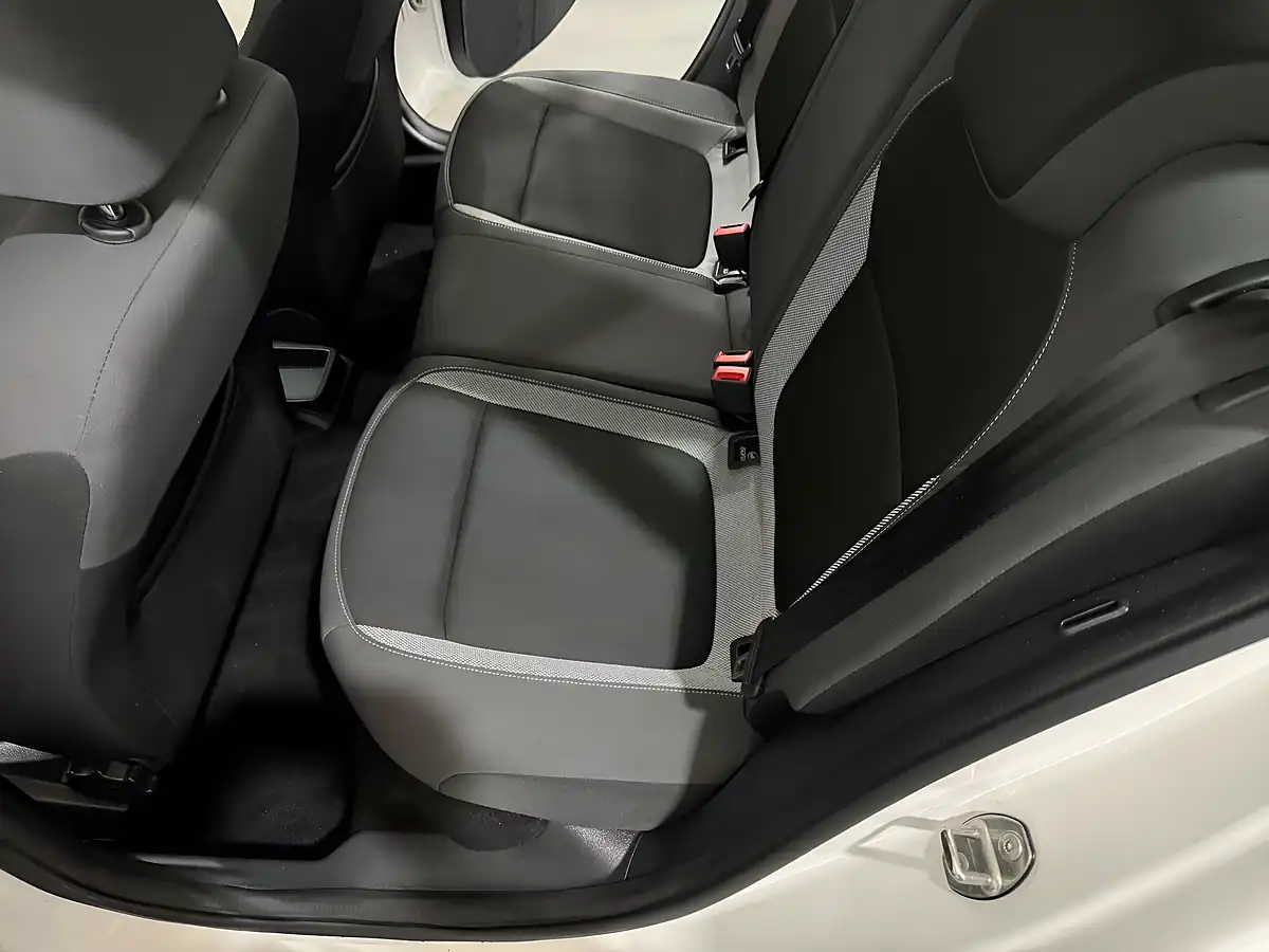 Used 2018 Skoda Fabia Se White - Interior and Exterior details 8